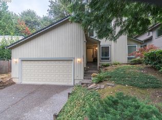 14311 Sherbrook Pl, Lake Oswego, OR