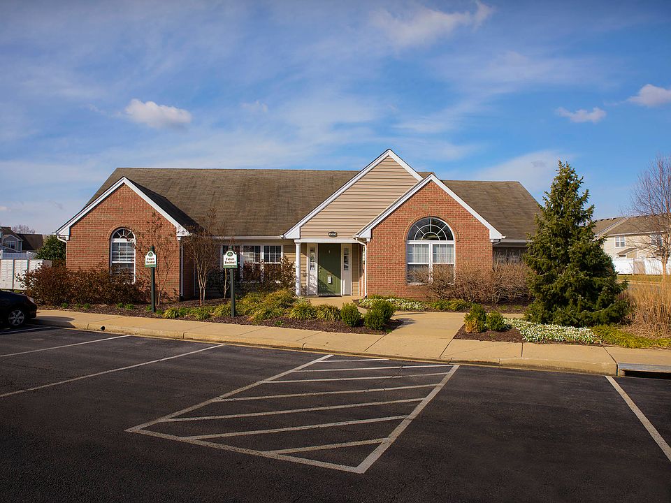 Villas at Greenview Leasing Center