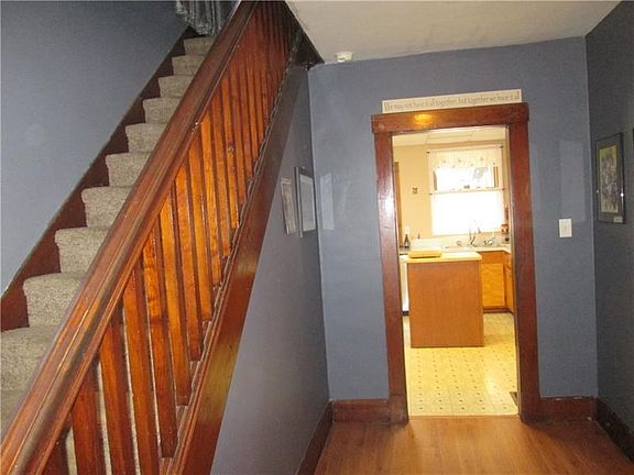 3rd image of 302 Kohler Ave