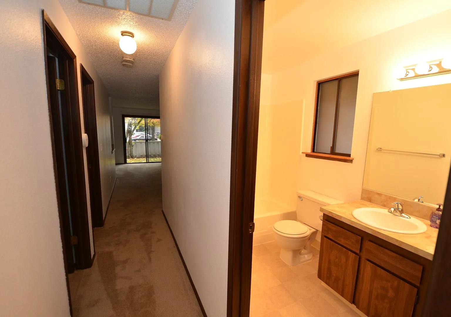 Bright & Beautiful Townhome- Fully Remodeled Kitchen and Bathrooms - Spacious Yard! — Photo 2