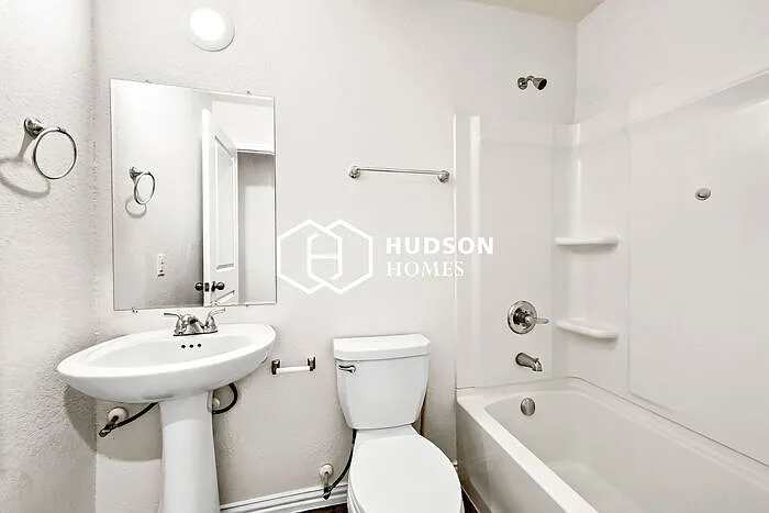 542 Rivas St #A — Photo 10