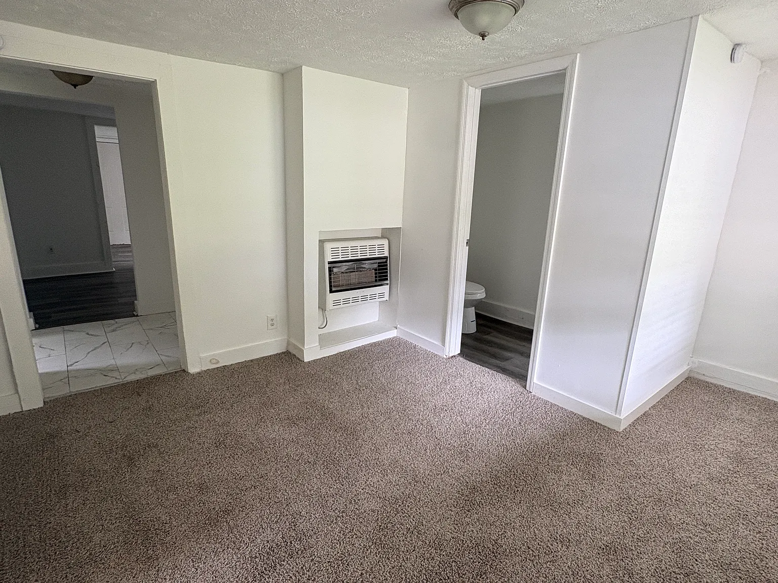 1134 Oak St — Photo 4