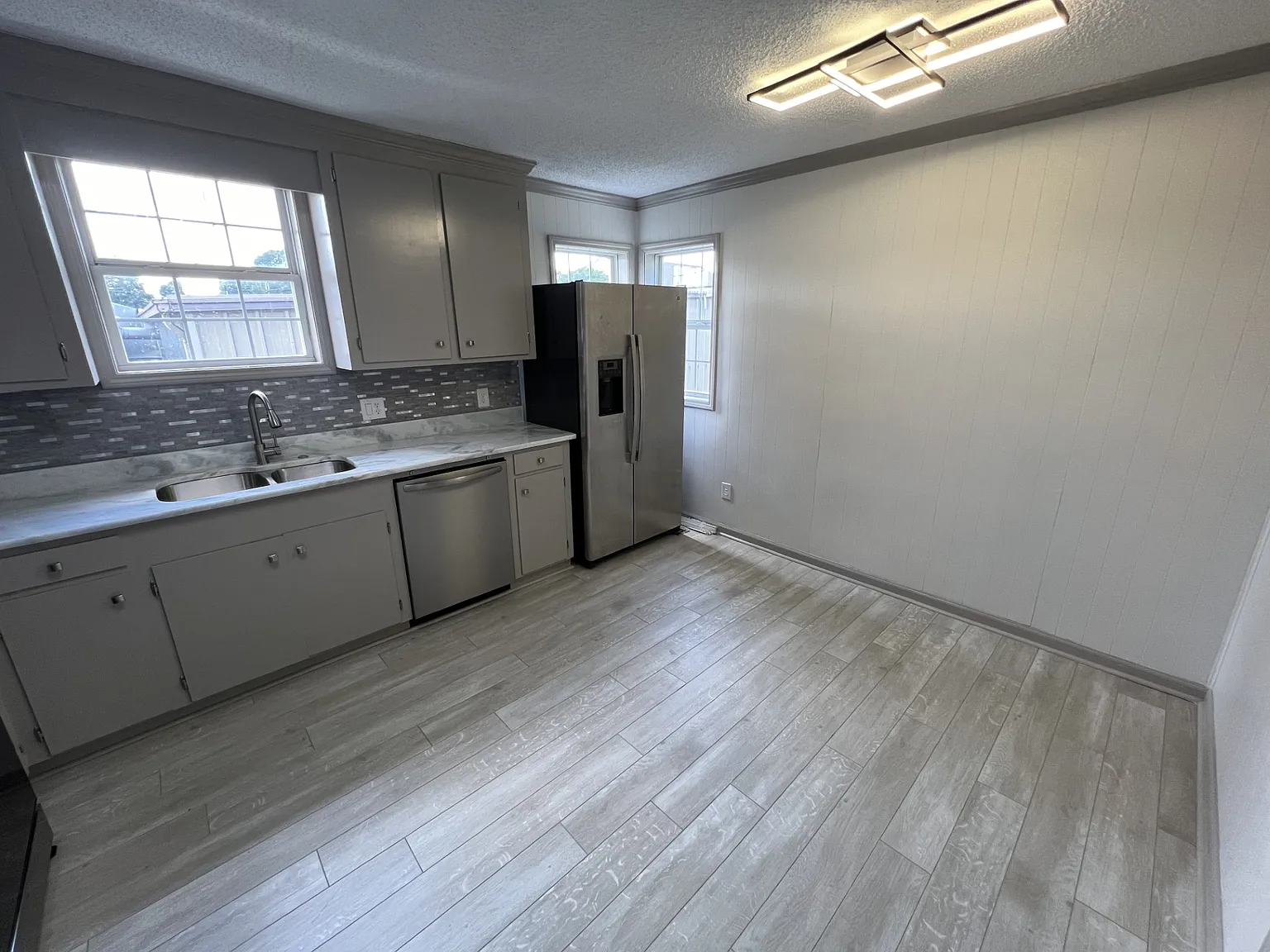 2 bed, 1000 sqft, $1,250 — Photo 4