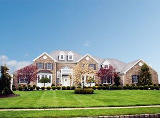 3 Del Mar Way, Monroe Township, NJ 08831