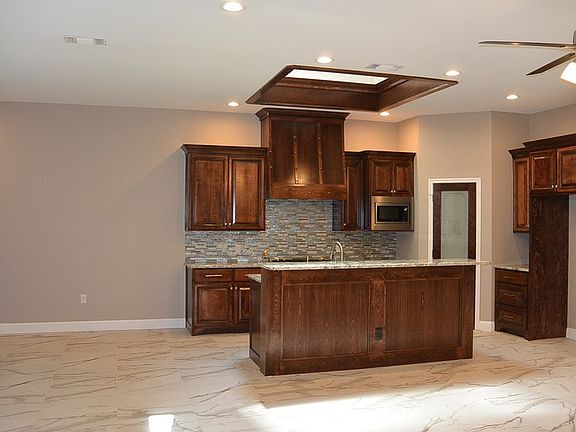 5th image of 1213 Burgandy Dr
