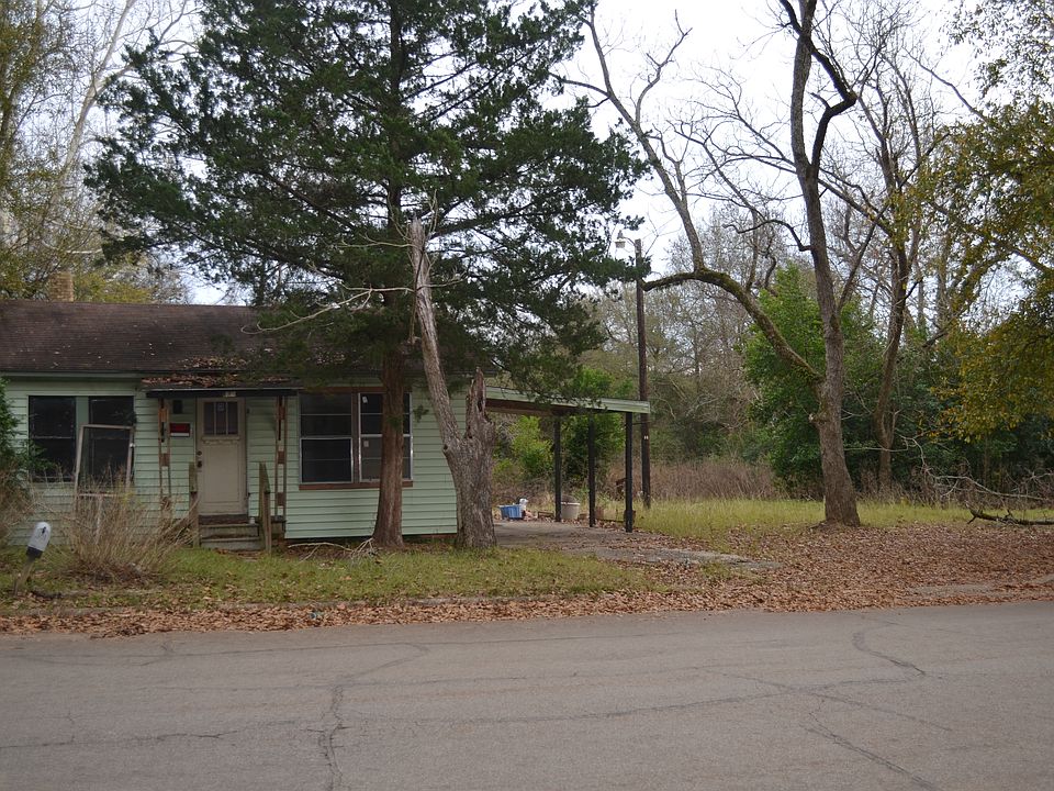 1st image of 301 Sweetgum St