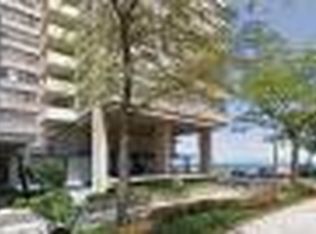 6301 N Sheridan Rd APT 17C, Chicago, IL 60660
