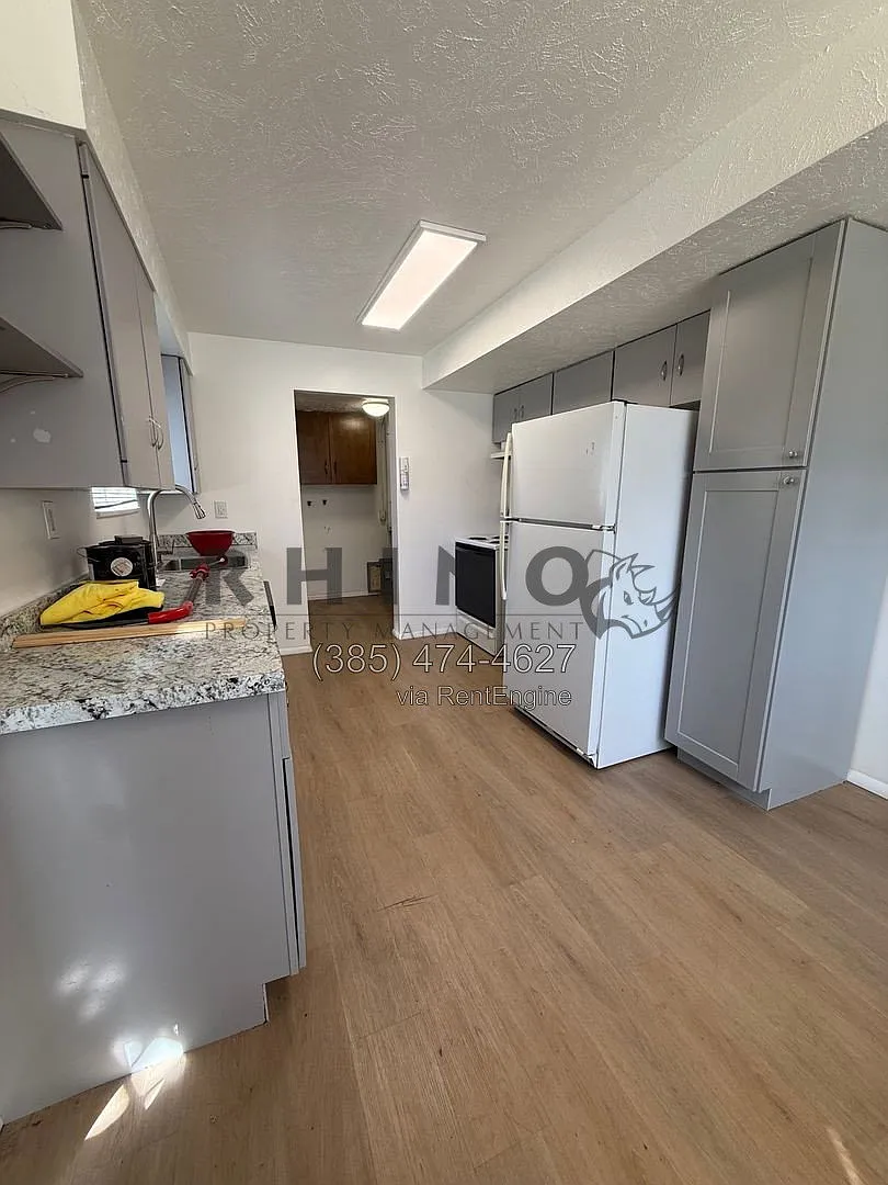2 bed, 1.0 bath, 2522 sqft, $1,935 — Photo 1