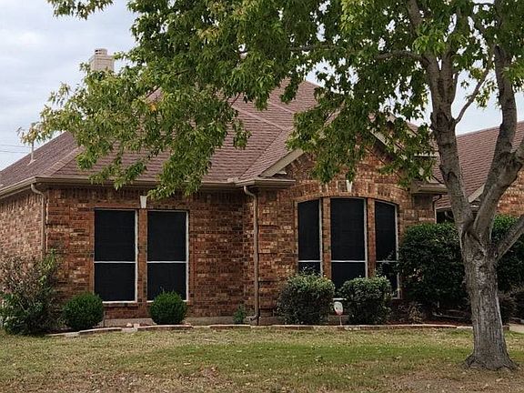 2nd image of 3014 Saint Joseph Dr