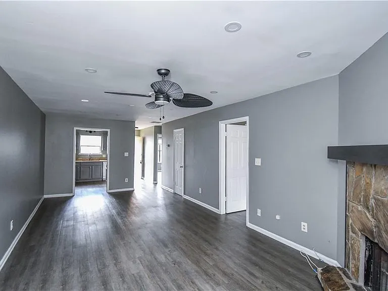 735 Oak Dr — Photo 32