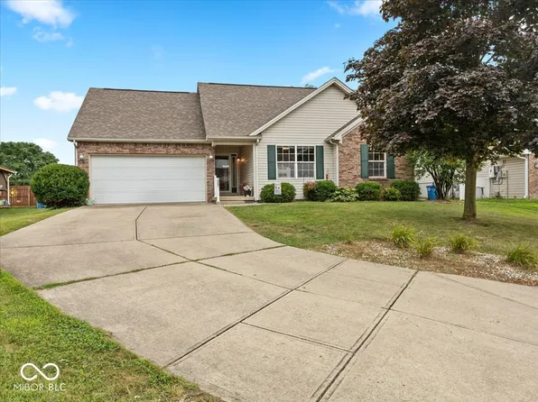 2007 Augusta Ct, Shelbyville, IN 46176