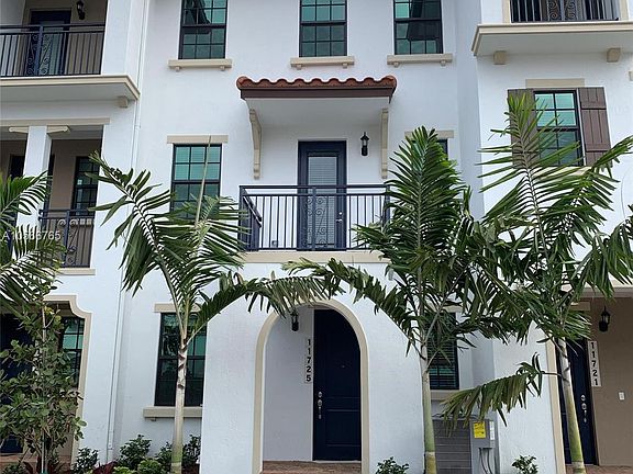3rd image of 11725 SW 13th Ct