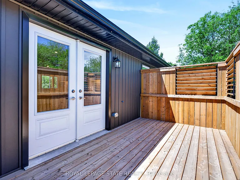 8 Cornell Ave #UPPER — Photo 27