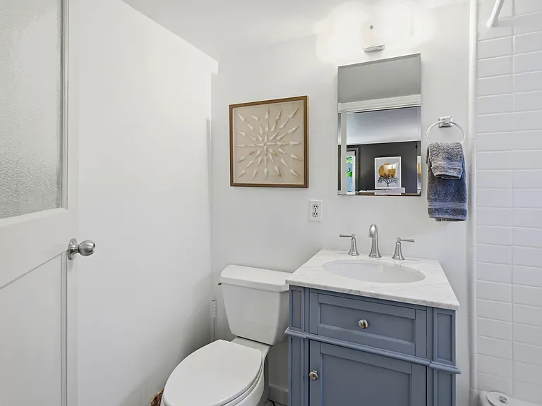284 E Blithedale Ave — Photo 59