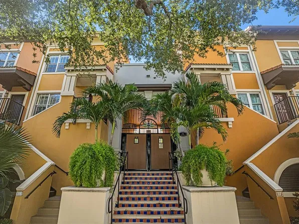 200 4th Ave S Unit 425, Saint Petersburg, FL 33701
