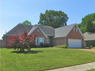 3761 Russell Hurst Dr W, Memphis, TN 38135