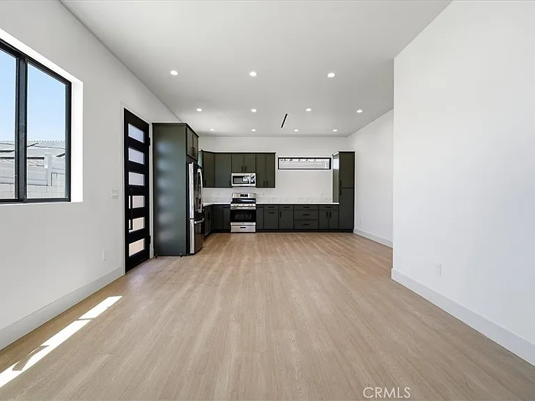 14902 Hubbard — Photo 7
