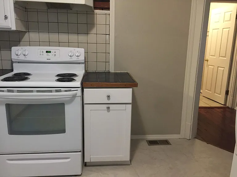7006 Garesche Ave — Photo 6