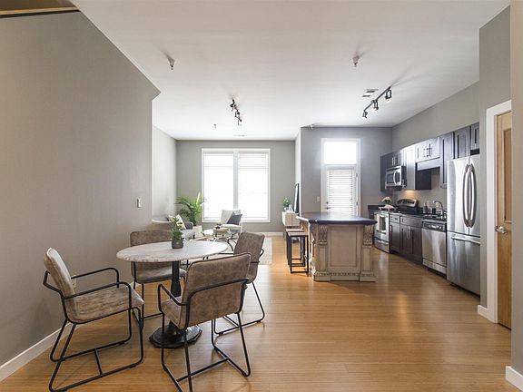 3rd image of 1706 18th Ave S Suite 311