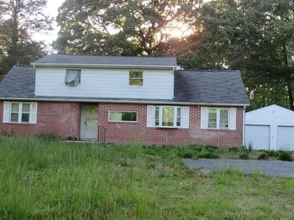 22669 Old Rolling Rd, California, MD 20619