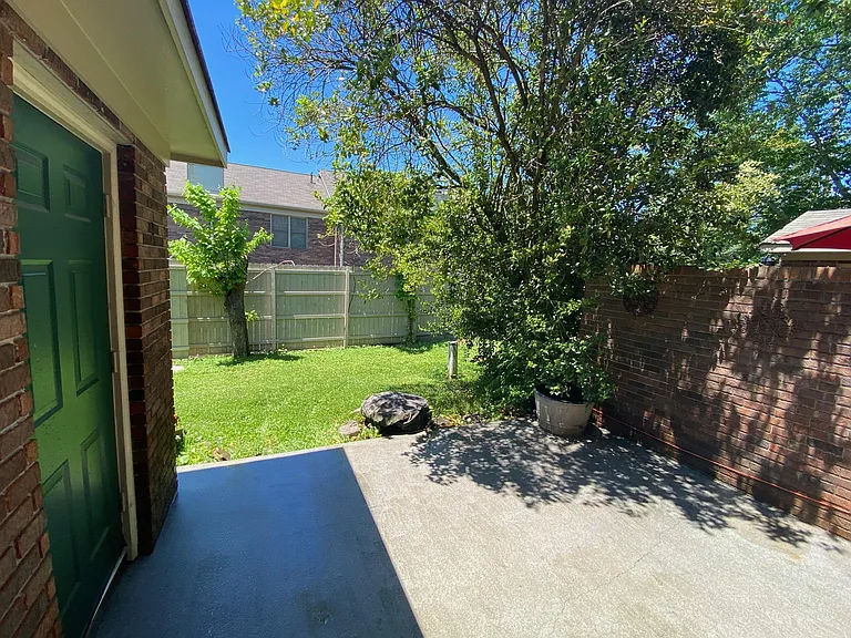 132 Durwood Rd #H — Photo 14