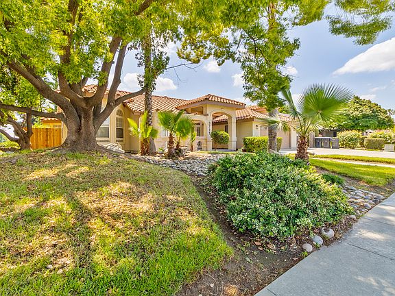 5th image of 3711 W Victor Avenue
