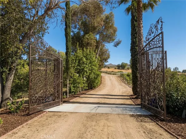 39850 Kapalua Way, Temecula, CA 92592