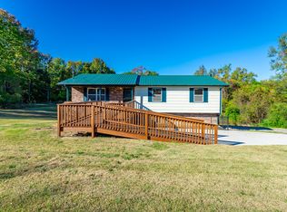 59 Meacham Rd, Rossville, GA 30741
