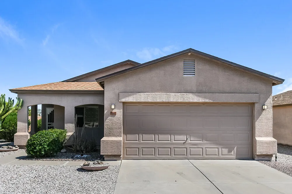 3 bed, 2.0 bath, 1630 sqft, $1,855 — Photo 1