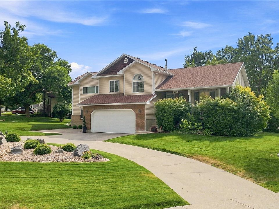 1st image of 315 Edgewood Dr