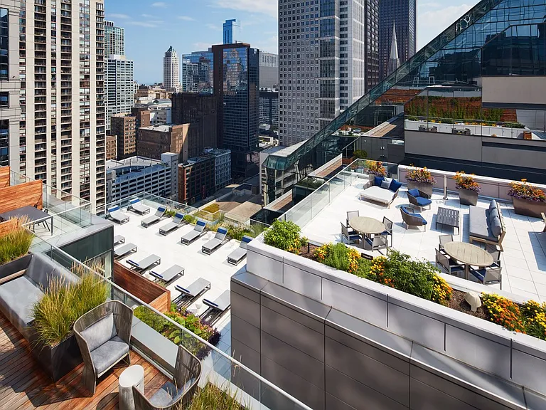 110 N Wacker Dr #3601 — Photo 31