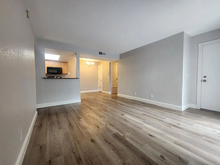 555 Patriot Blvd #217 — Photo 2