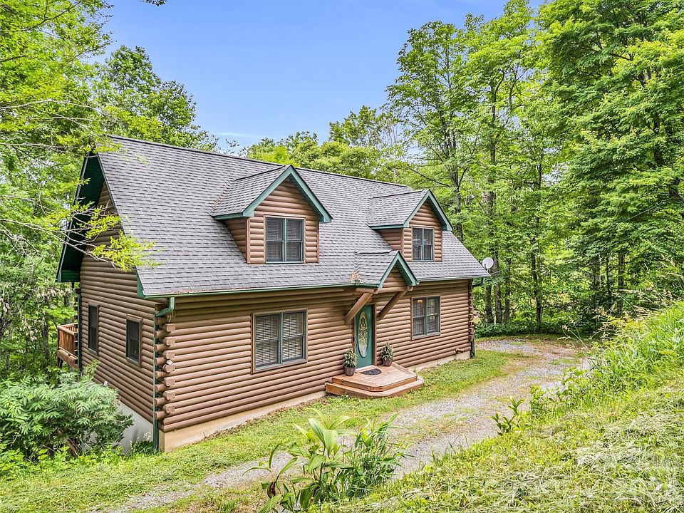1st image of 145 Lucas Ln