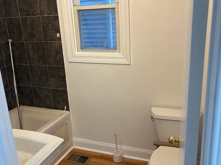 1721 N Albany Ave #1 — Photo 1