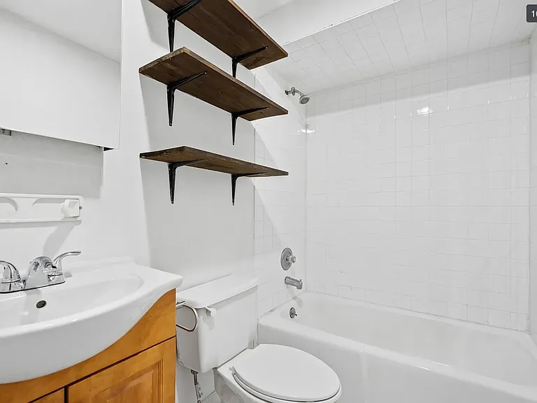 43 Fulton St #1 — Photo 10