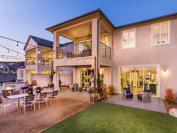 Luna At Skyline Plan 2 Model Home Backyard