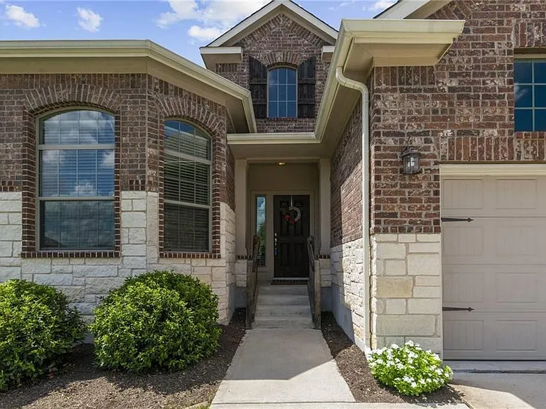 120 Seminole Canyon Dr — Photo 3