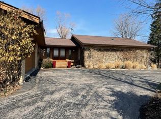 5938 Wakefield Ave, Racine, WI 53406