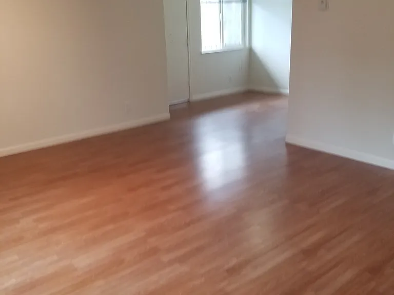 2208 McGee Ave #5 — Photo 6