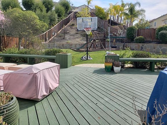 5th image of 3052 Silva Way