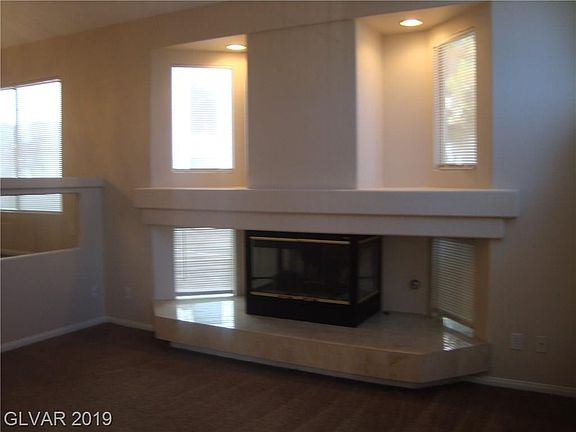 3rd image of 8621 Raindrop Canyon Ave