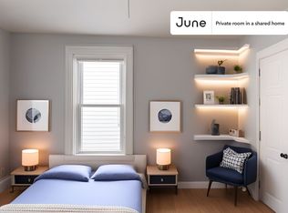 6 7th St #10-C, Cambridge, MA 02141