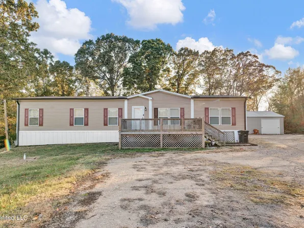 1918 McMaster Rd, Sarah, MS 38665