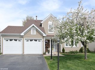 14 Washington Ave, Streamwood, IL