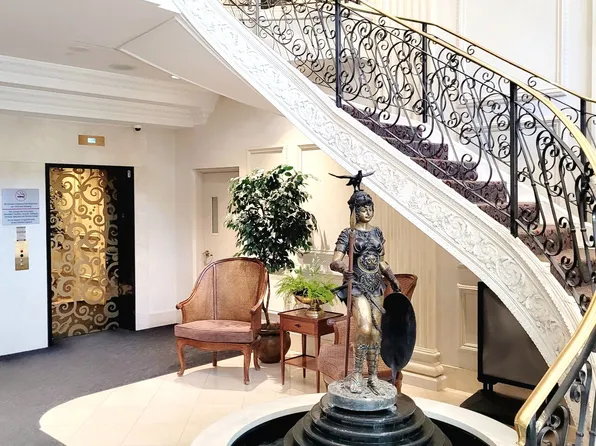 5418 Yonge St #616, Toronto, ON M2N 6X4