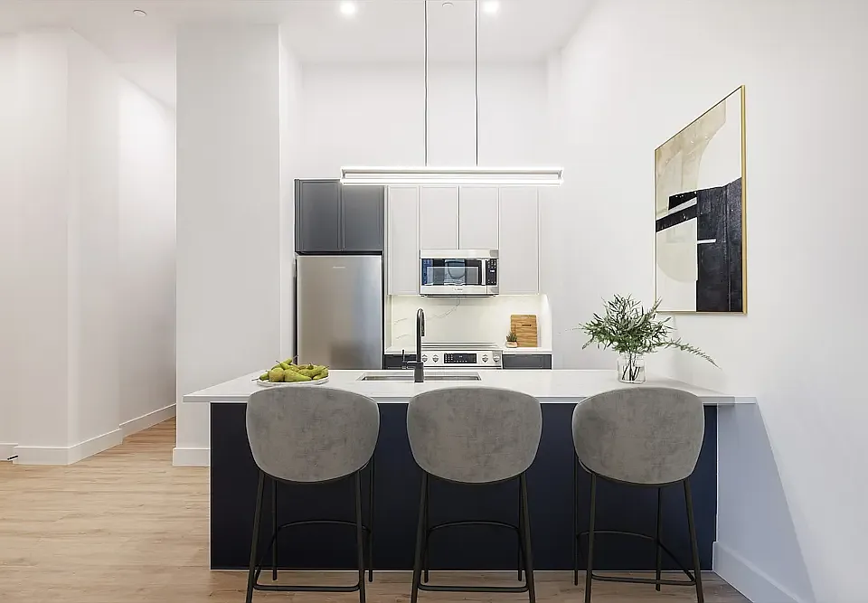 67 Wall St #25B