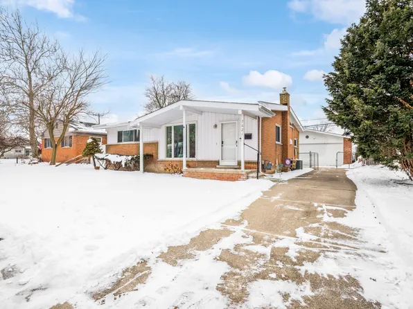 7621 Amboy St, Dearborn Heights, MI 48127