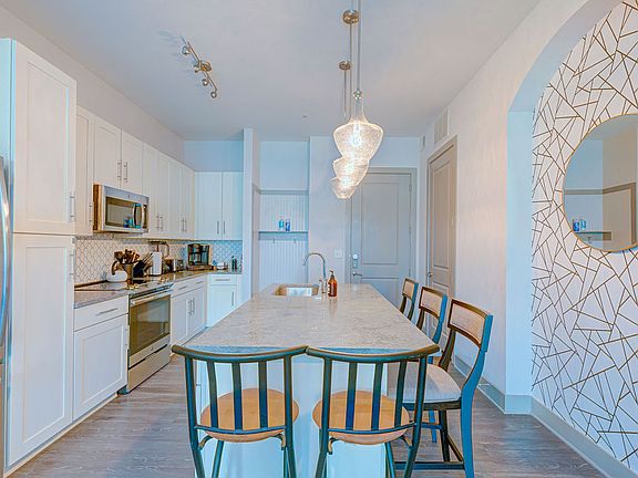 5th image of 501 Las Colinas Blvd W #100