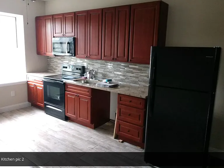 32 King St #12 — Photo 2