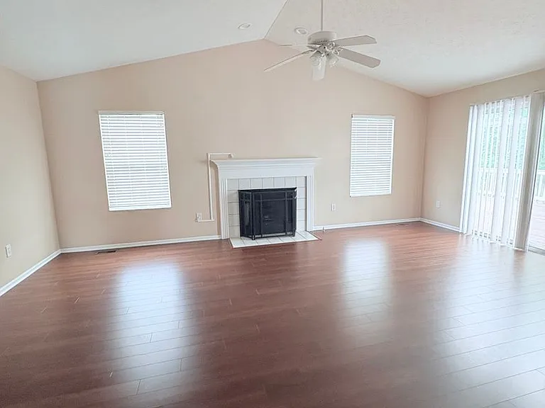 7735 Royal Park Dr — Photo 3
